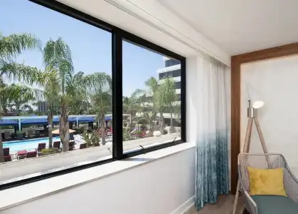 Renaissance Newport Beach - 43