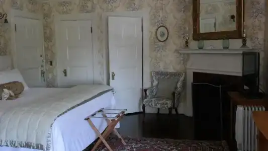 Moseley Cottage Inn & Town Motel - 51