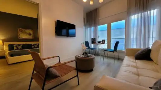 Strand Ocean Drive Suites - 84