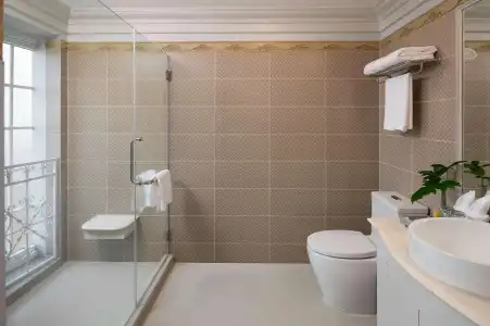 Kingston Suites - 16