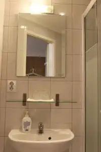 Omega Guesthouse Budapest - 44