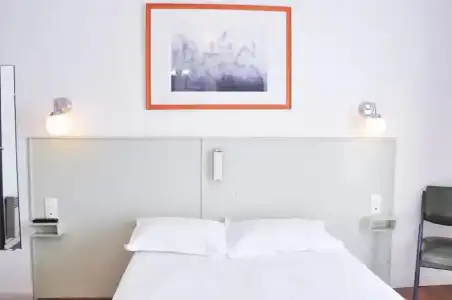 Hôtel Les Arbousiers - 17