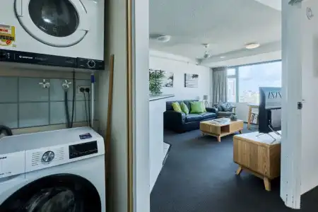 Centrepoint Holiday Apartments - 151