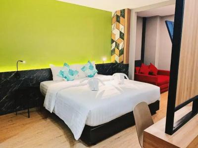 Sky Wave Patong - 42