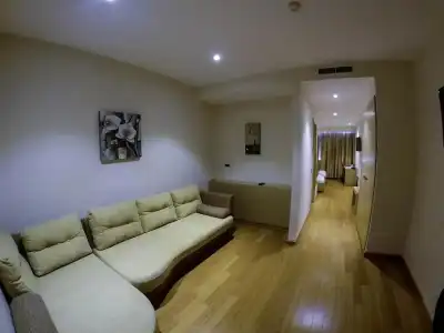 Sky 2 - 77