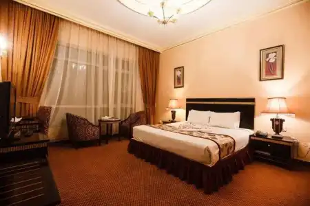 Ewan Sharjah - 15
