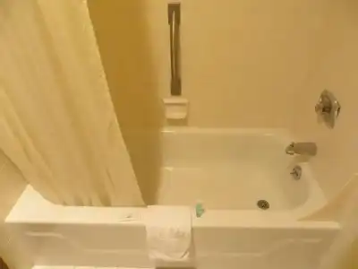 Homestyle Inn & Suites - 7