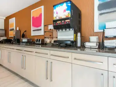 Best Western Erie Inn & Suites - 22