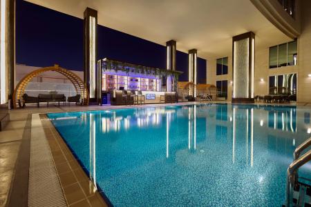 DoubleTree by Hilton Doha - Al Sadd - 12