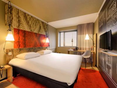 Ibis Berlin Mitte - 1