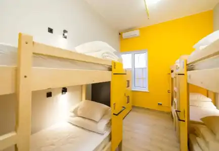 Bee Station - Hostel - 41