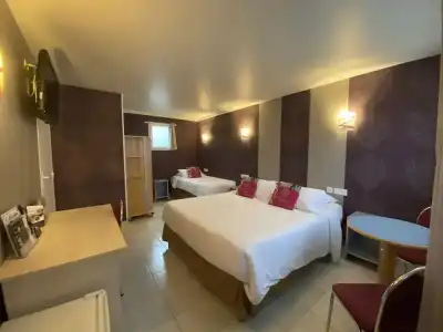 Contact Hôtel - Hôtel les Bleuets & SPA - 39