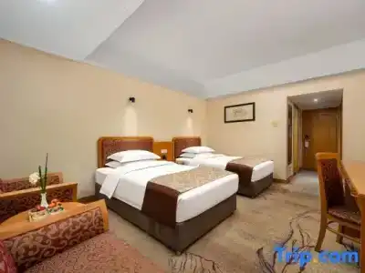 Kunming Wei Long - 35