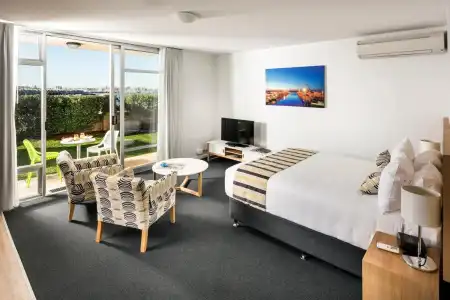 Be. Fremantle - 5