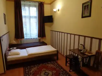 Globtroter Guest House - 28