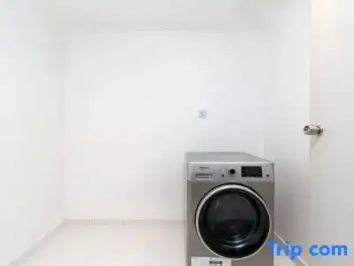 Golden Sands 5 Apartment - 101