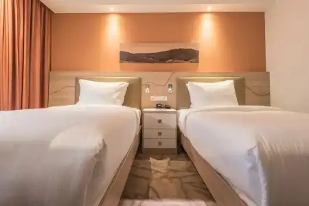 Hampton by Hilton Freiburg - 11