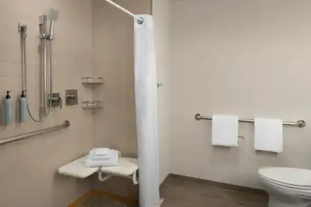 Courtyard by Marriott San Diego Gaslamp/Convention Center - 8