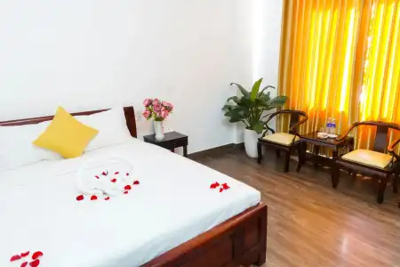 Hue Royal - 4