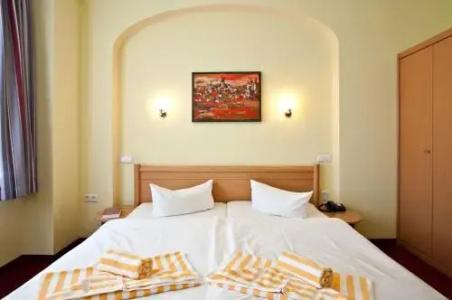 Hotel-Pension am Schwanenteich - 28