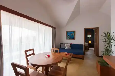 L'Hirondelle Self Catering Guest House - 38