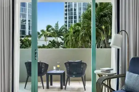 The Ritz-Carlton Coconut Grove, - 6