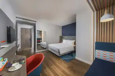 Holiday Inn Express SHANGHAI XUHUI BINJIANG by IHG - 3