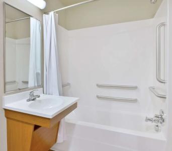 WoodSpring Suites Fredericksburg - 40