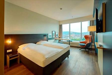 Premier Inn Wurzburg - 108