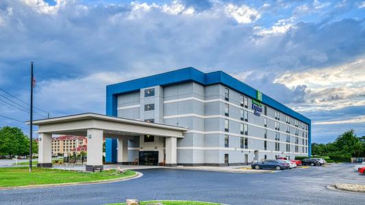 Holiday Inn Express Pigeon Forge/Near Dollywood by IHG - 40