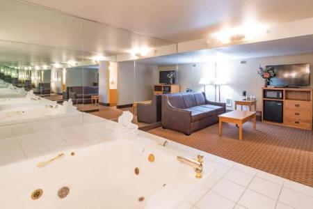 Best Western Plus GranTree Inn - 109