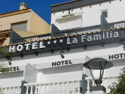 La Familia - 24
