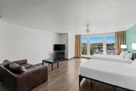MainStay Suites Las Vegas Flamingo - 44