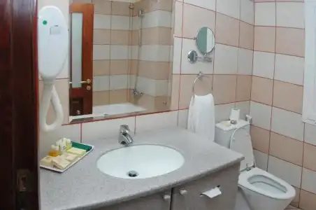 Al Liwan Suites - 84