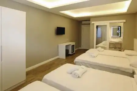 Sel Suite - 4
