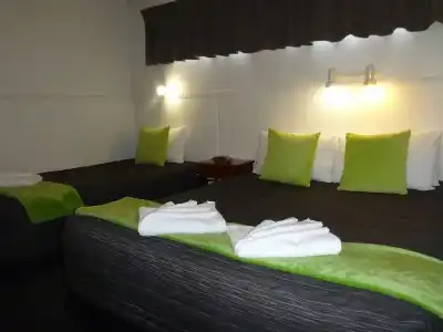 Fernleaf Motel - 22