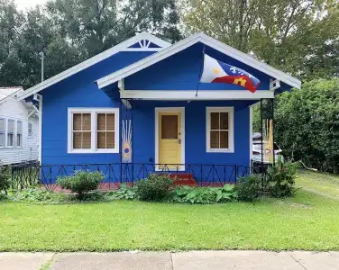 Blue Moon Guest House and Saloon - 12