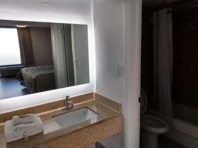 Gateway Inn Savannah - 17