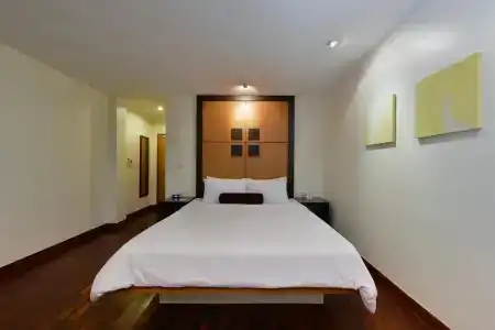 ICheck Inn Sukhumvit 19 - 43