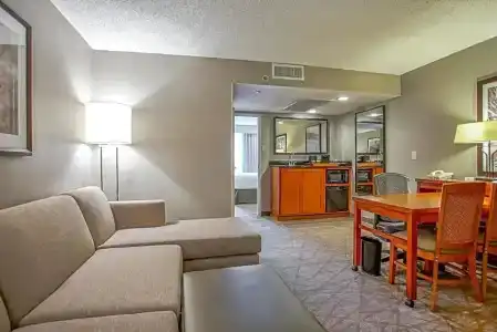 Embassy Suites San Antonio Northwest I 10 - 12