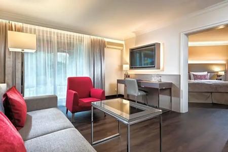 Badischer Hof Baden-Baden - Leonardo Limited Edition - 57