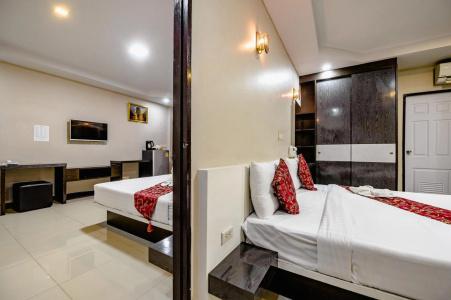 Gold Airport Suites - 32