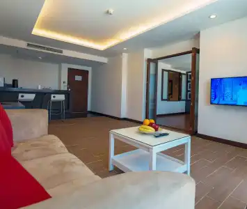 J Pattaya - 111