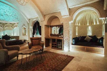 Hu of Cappadocia - 83