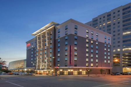 Hampton Inn & Suites Tulsa Downtown - 29