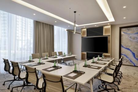 Holiday Inn Dubai Business Bay - 18