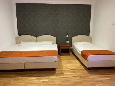 Fenicia - 60