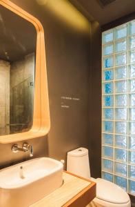 Saturdays Residence by Brown Starling Apart - 9