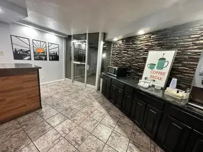 Canyon Inn Motel Flagstaff AZ - 1