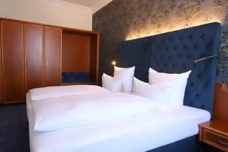 Bayerischer Hof Dresden - 84